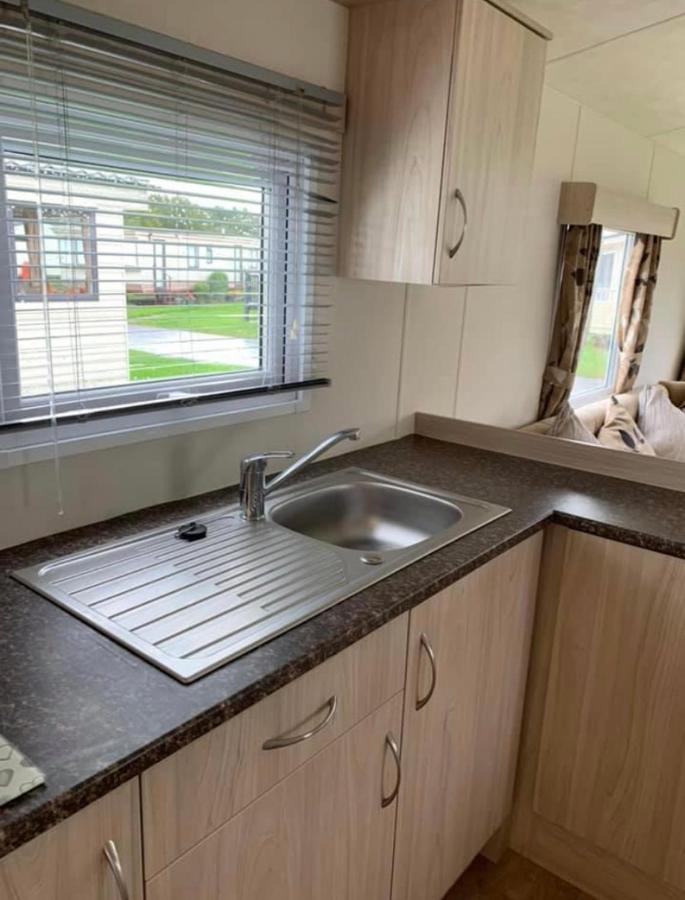 Home From Home Caravan Hire Havens Thorpe Park Cleethorpes Bagian luar foto